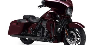 Triumph Rocket III Roadster 2014 vs Harley-Davidson CVO Street Glide FLHXSE 2019