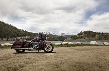 Harley-Davidson CVO Street Glide FLHXSE 2019 - Bild 6 Harley-Davidson CVO Street Glide FLHXSE 2019 - Bild 6