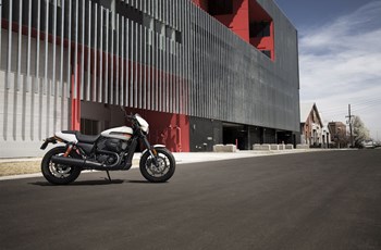 Harley-Davidson Street Rod 2019 - Bild 6