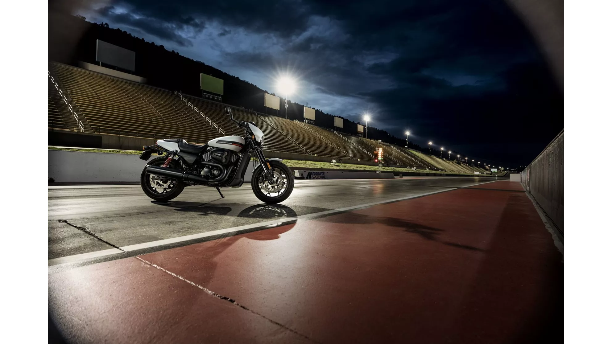 Harley-Davidson Street Rod - Image 5 Harley-Davidson Street Rod - Image 5