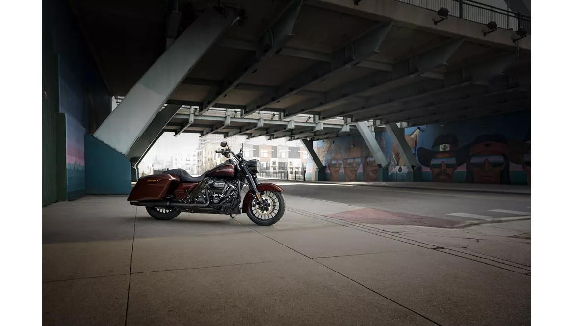 Harley-Davidson Touring Road King Special FLHRXS 2019