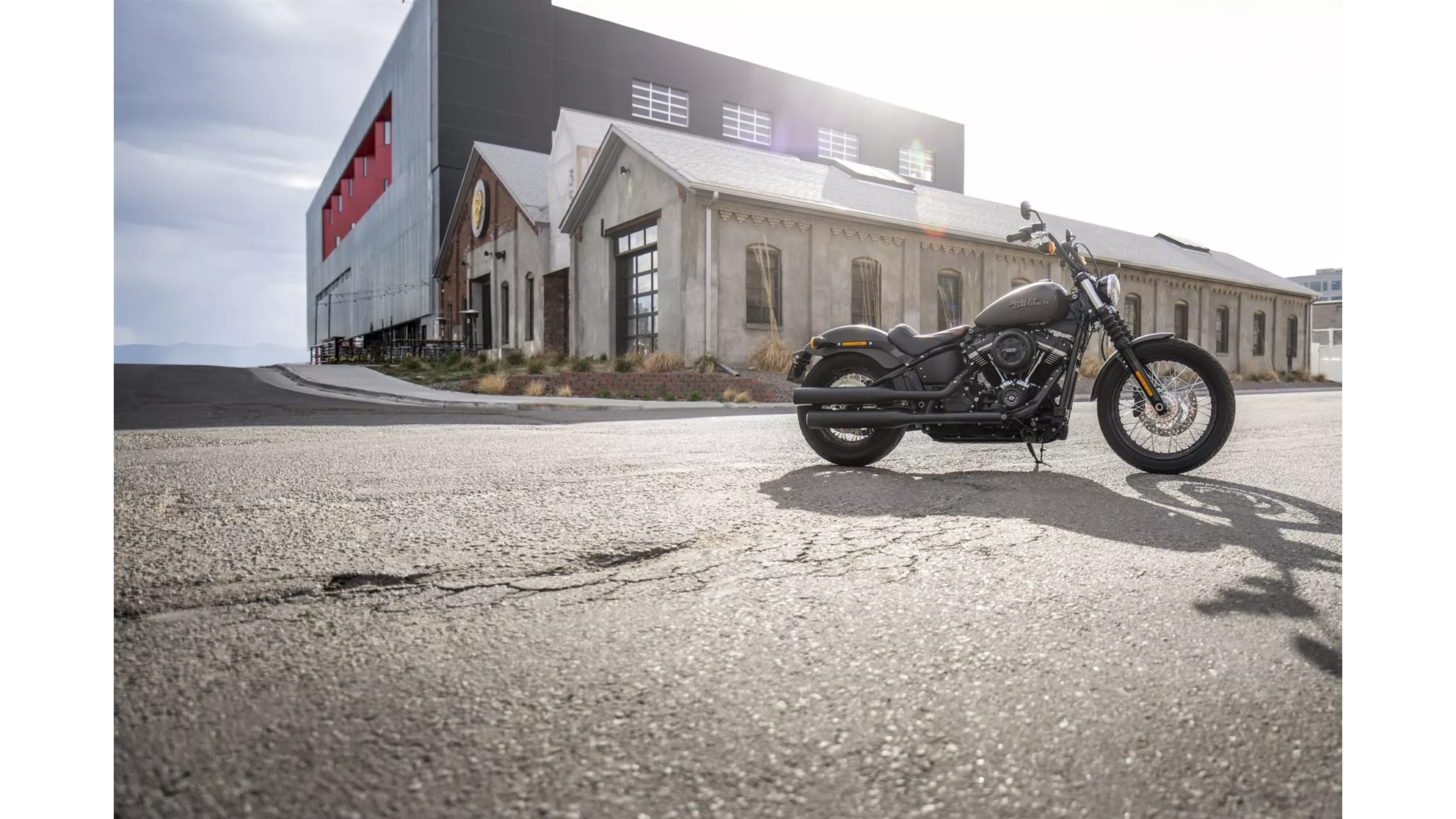 Harley-Davidson Softail Street Bob FXBB - Image 1 Harley-Davidson Softail Street Bob FXBB - Image 1