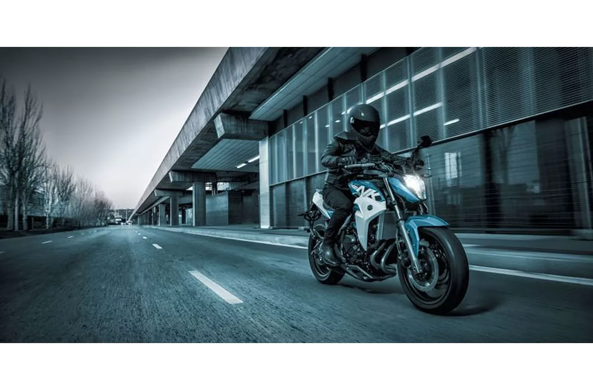 CFMOTO 400NK CFMOTO 400NK