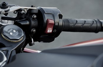 Honda CBR1000RR Fireblade 2019 - Bild 23 Honda CBR1000RR Fireblade 2019 - Bild 23