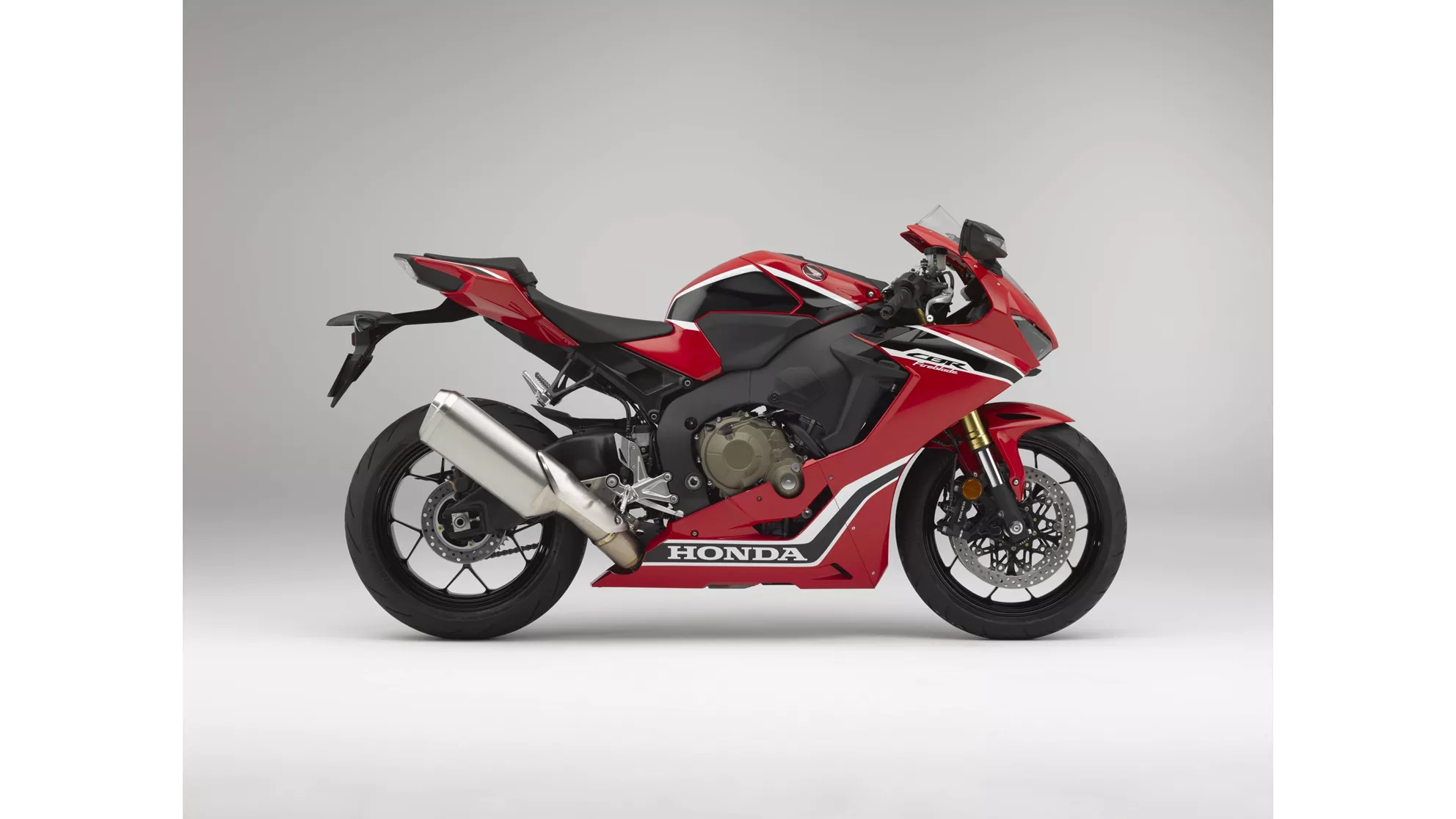 Honda CBR1000RR Fireblade - Image 21