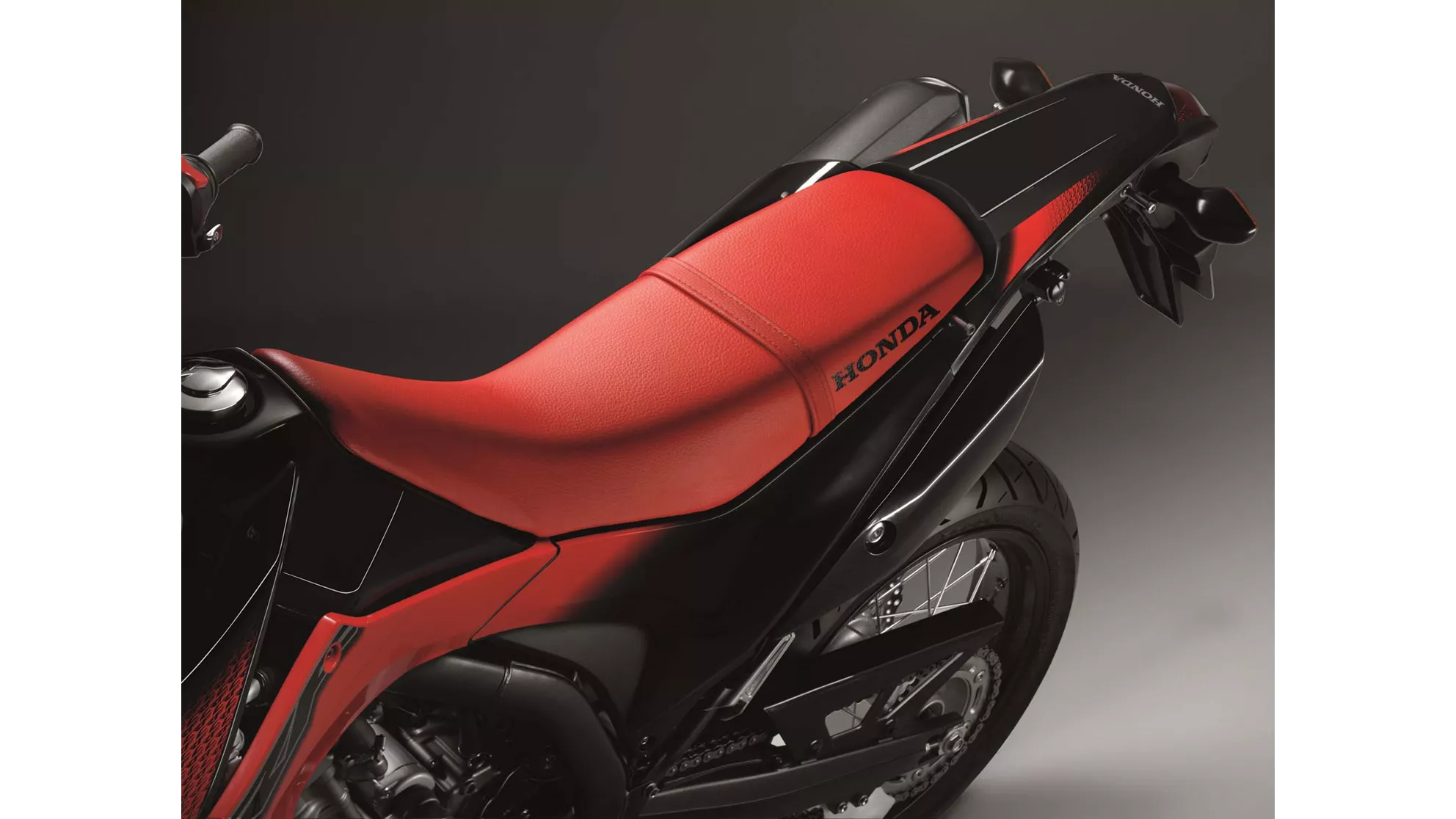 Honda CRF250M - Image 8 Honda CRF250M - Image 8