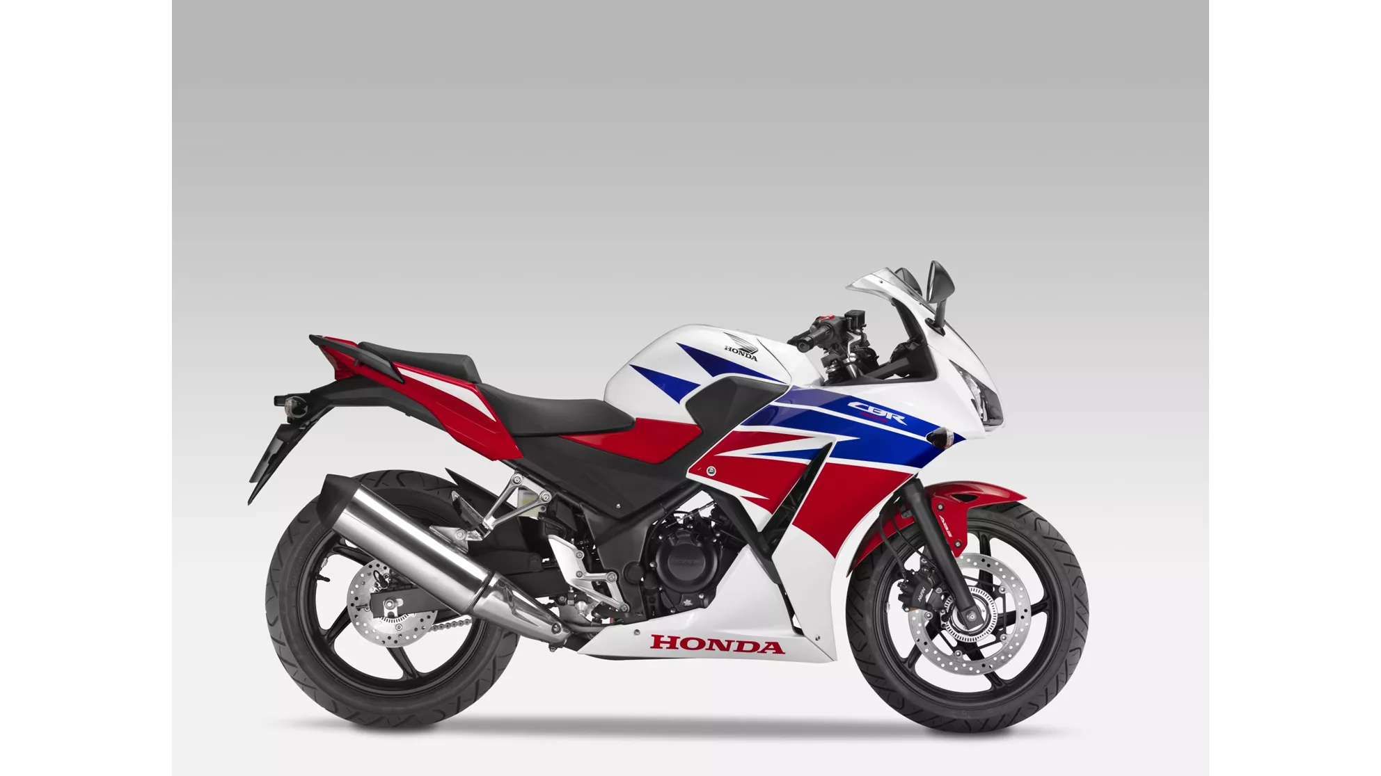 Honda CBR 300 R - Image 14 Honda CBR 300 R - Image 14