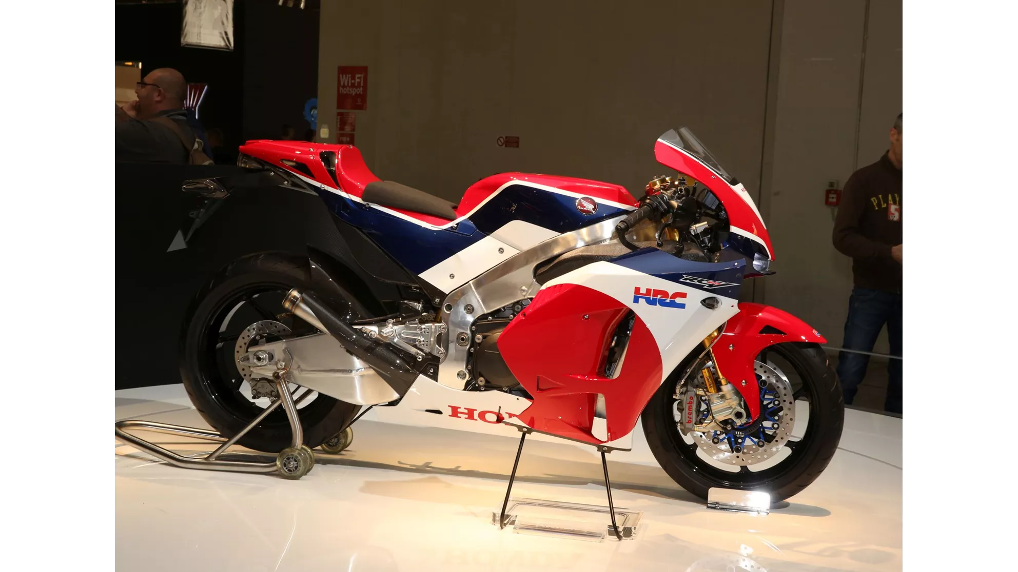 Honda RC 213 V-S - Image 1 Honda RC 213 V-S - Image 1