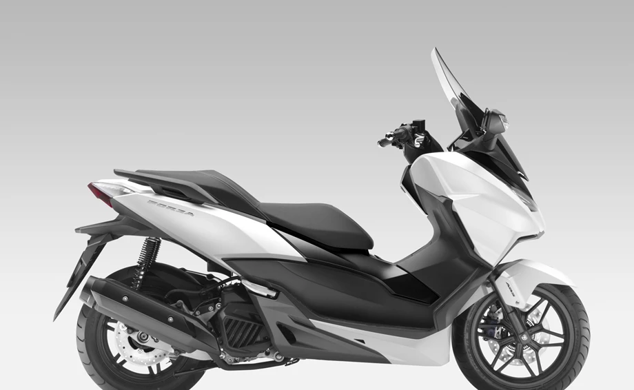Honda Forza 125 Bild 10: Honda Forza 125
