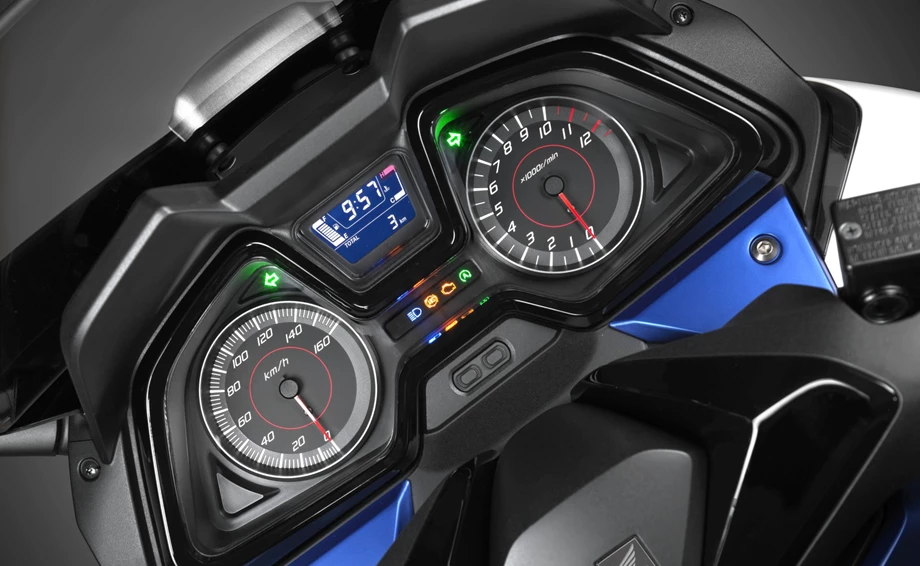 Honda Forza 125 Bild 19: Honda Forza 125