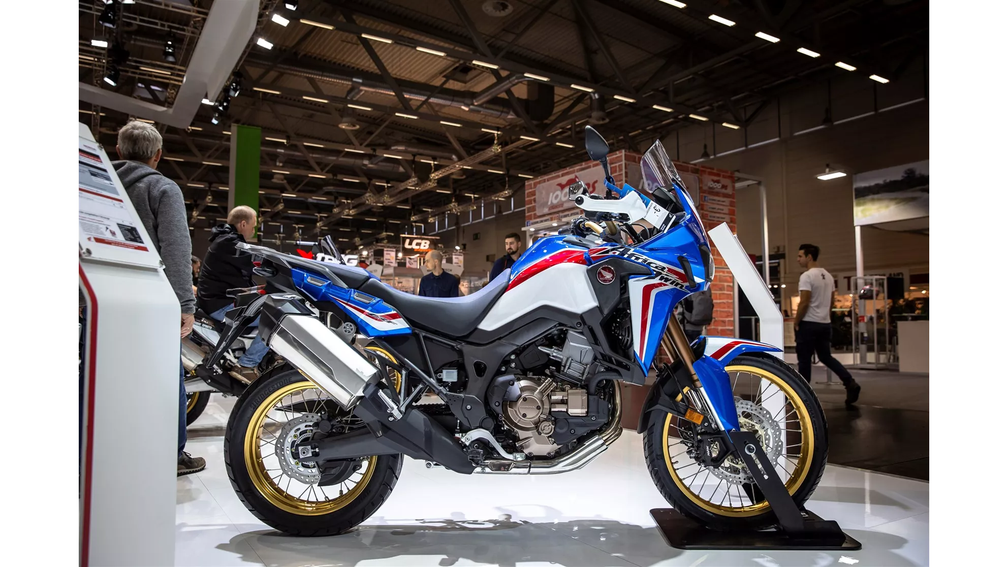 Honda CRF1000L Africa Twin - Image 1 Honda CRF1000L Africa Twin - Image 1