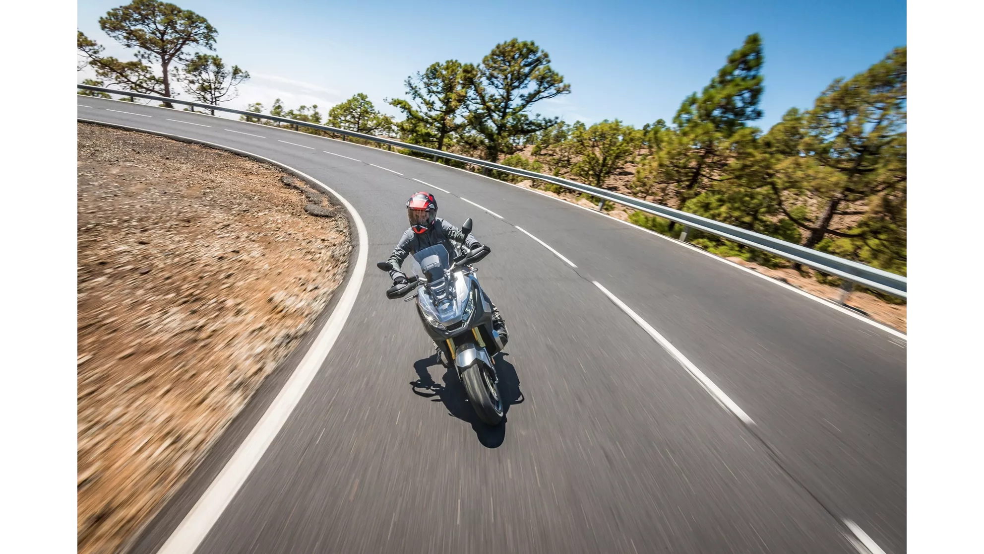 Honda X-ADV - Image 11 Honda X-ADV - Image 11