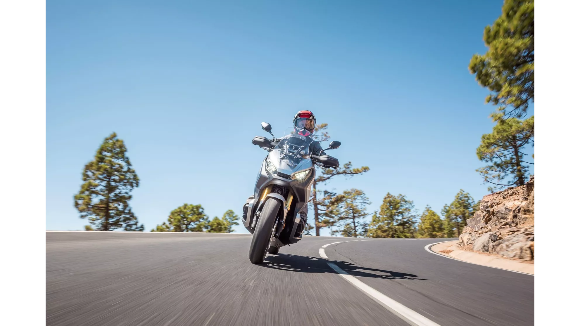 Honda X-ADV - Image 12 Honda X-ADV - Image 12