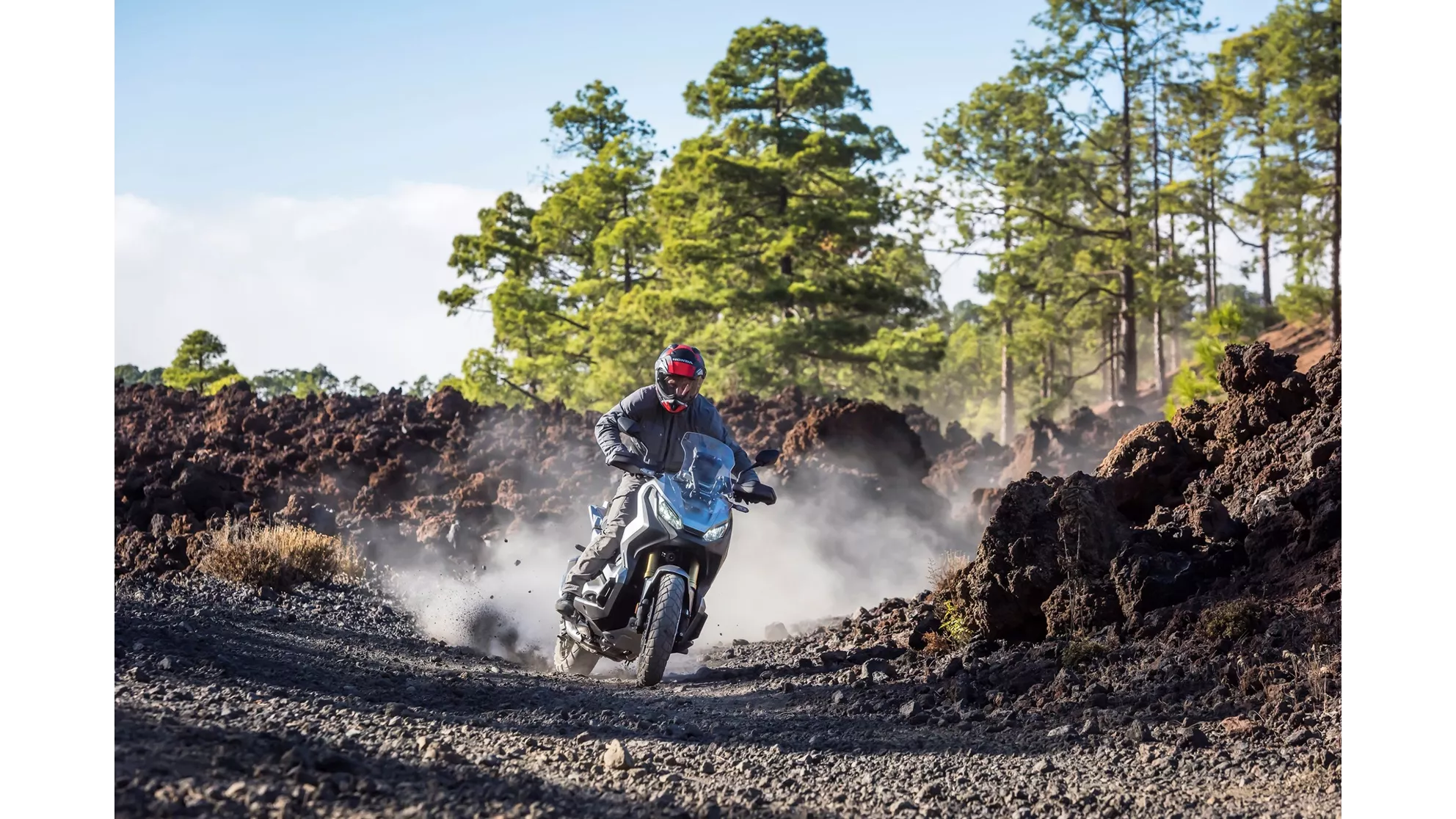 Honda X-ADV - Image 15 Honda X-ADV - Image 15