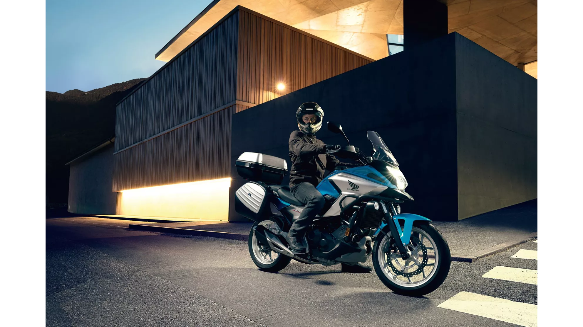 Honda NC750X DCT - Image 8 Honda NC750X DCT - Image 8