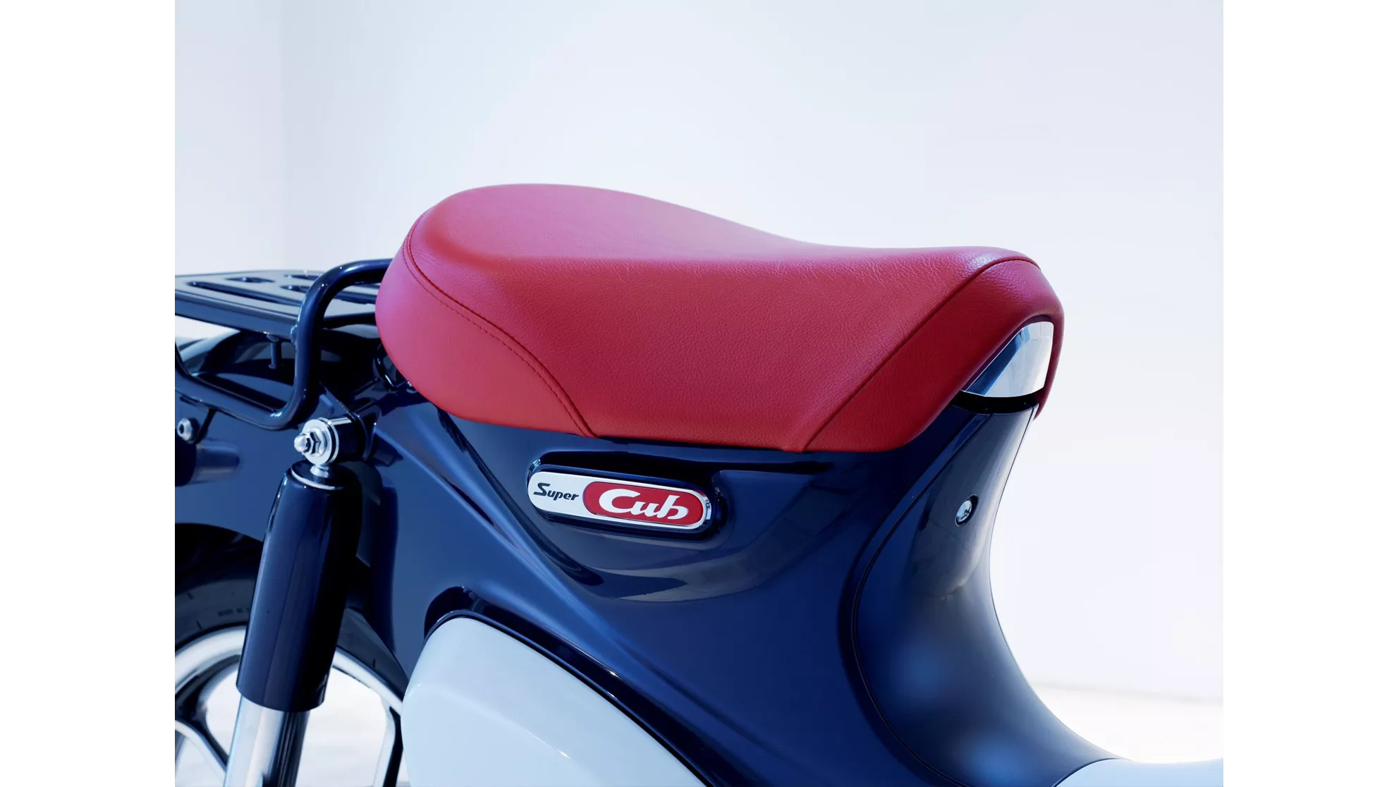 Honda Super Cub C 125 - Image 7 Honda Super Cub C 125 - Image 7