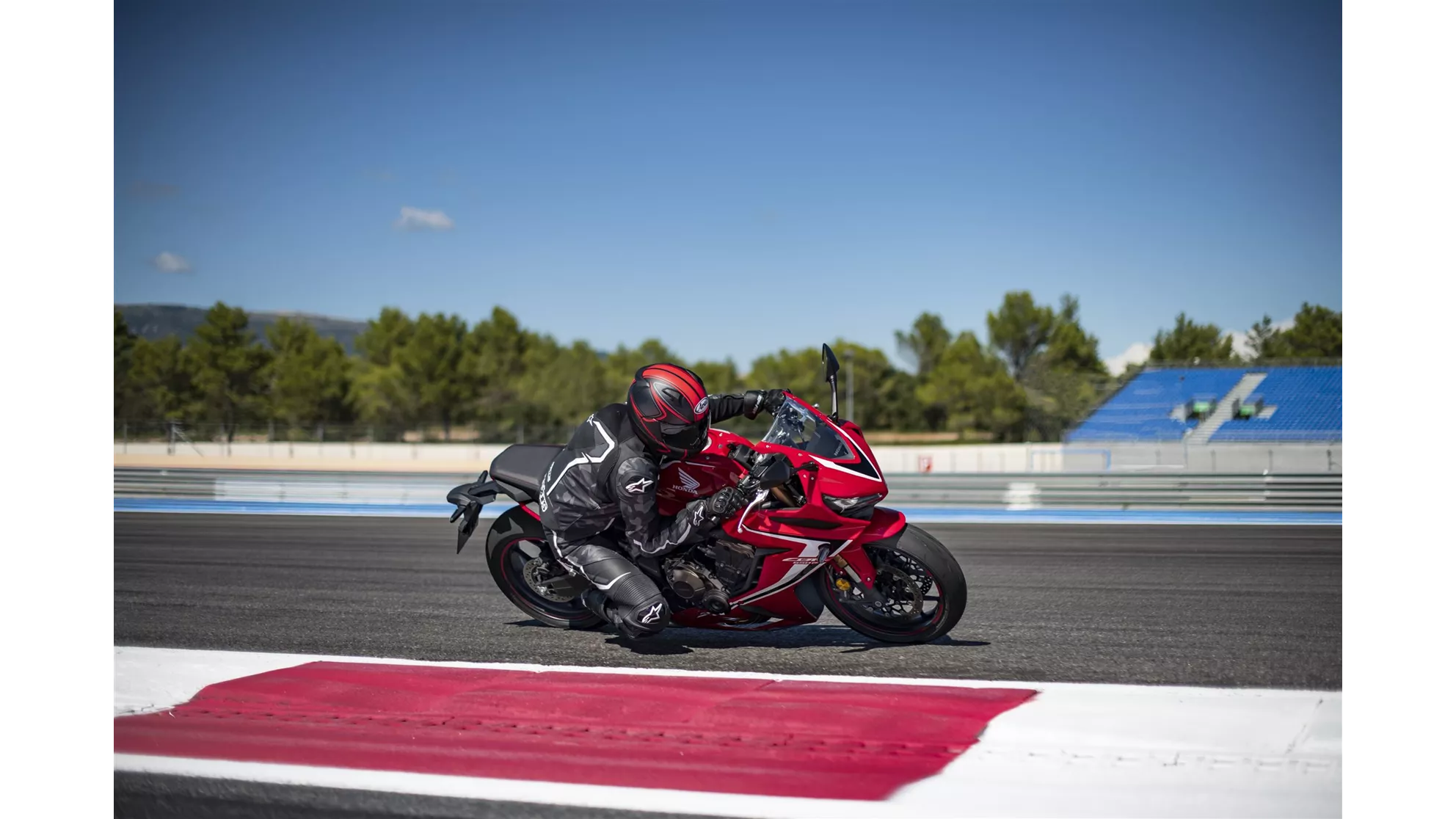 Honda CBR650R - Image 4 Honda CBR650R - Image 4