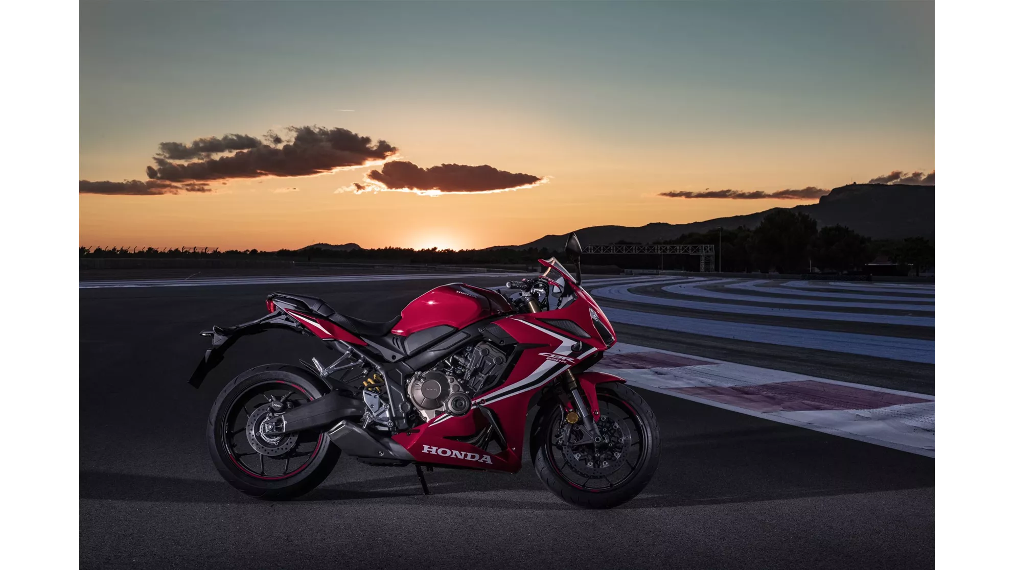 Honda CBR650R - Image 6 Honda CBR650R - Image 6