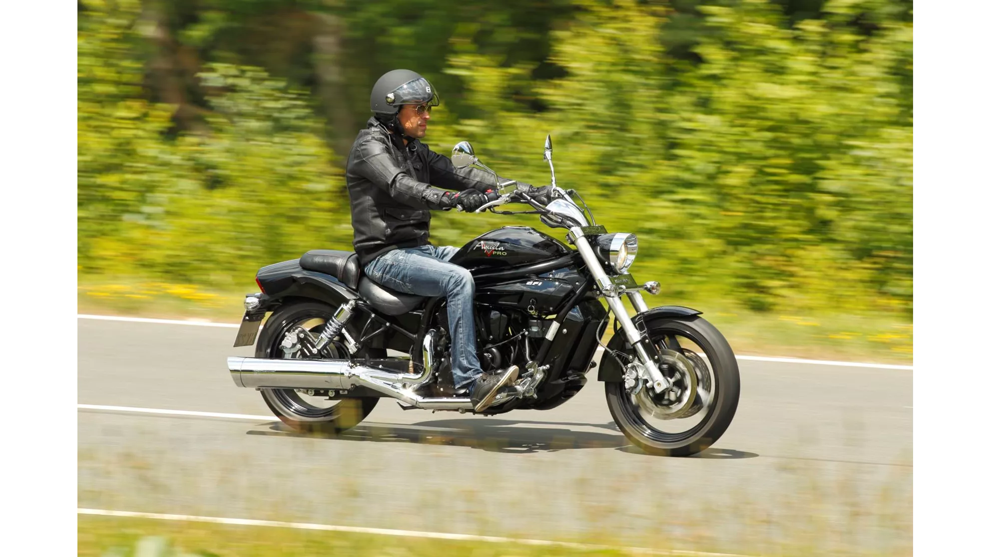 Hyosung GV 650i PRO - Image 1 Hyosung GV 650i PRO - Image 1