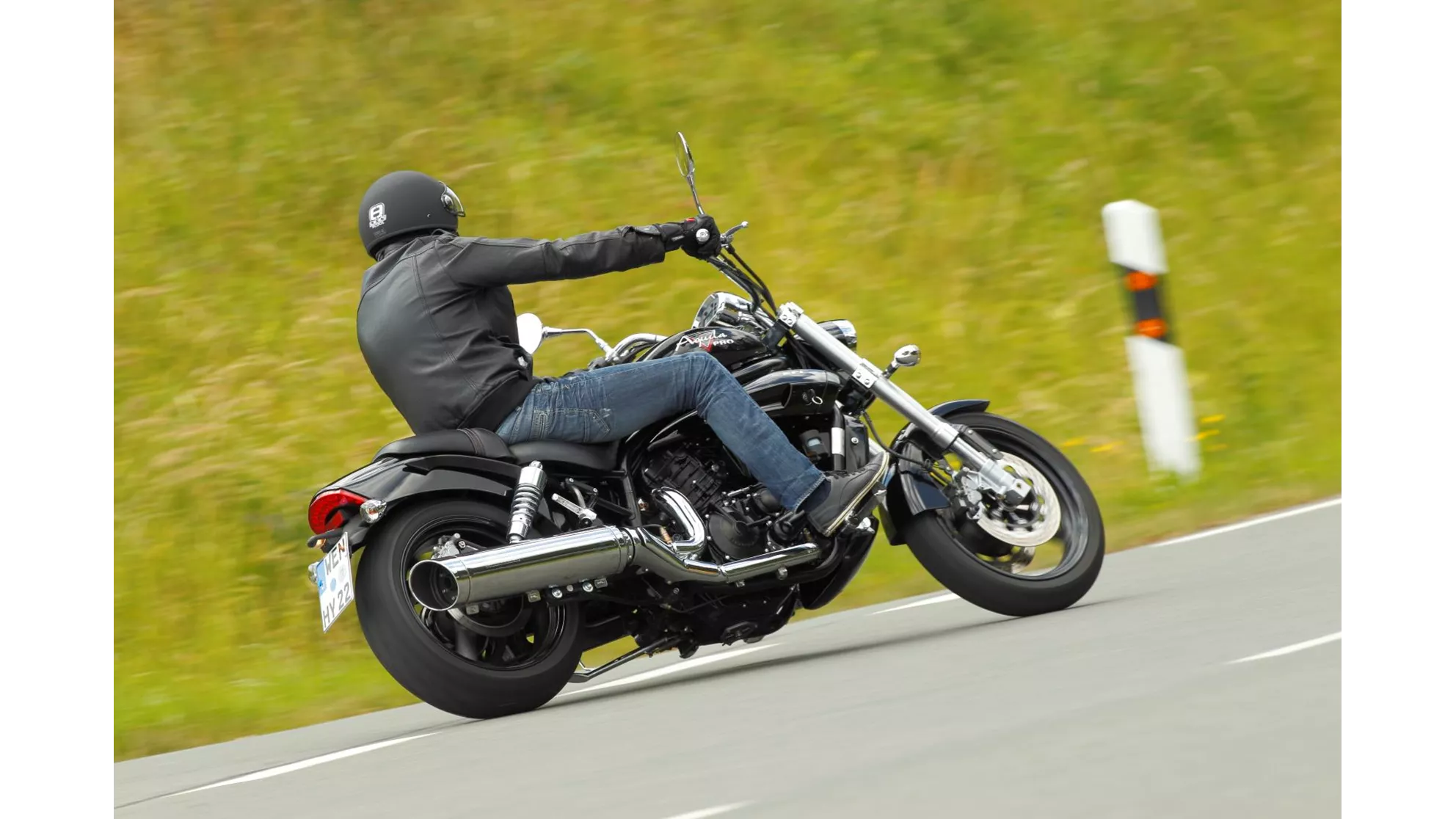 Hyosung GV 650i PRO - Image 2 Hyosung GV 650i PRO - Image 2