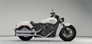 Kawasaki VN 1700 Classic Tourer 2012 vs Indian Scout Sixty 2019