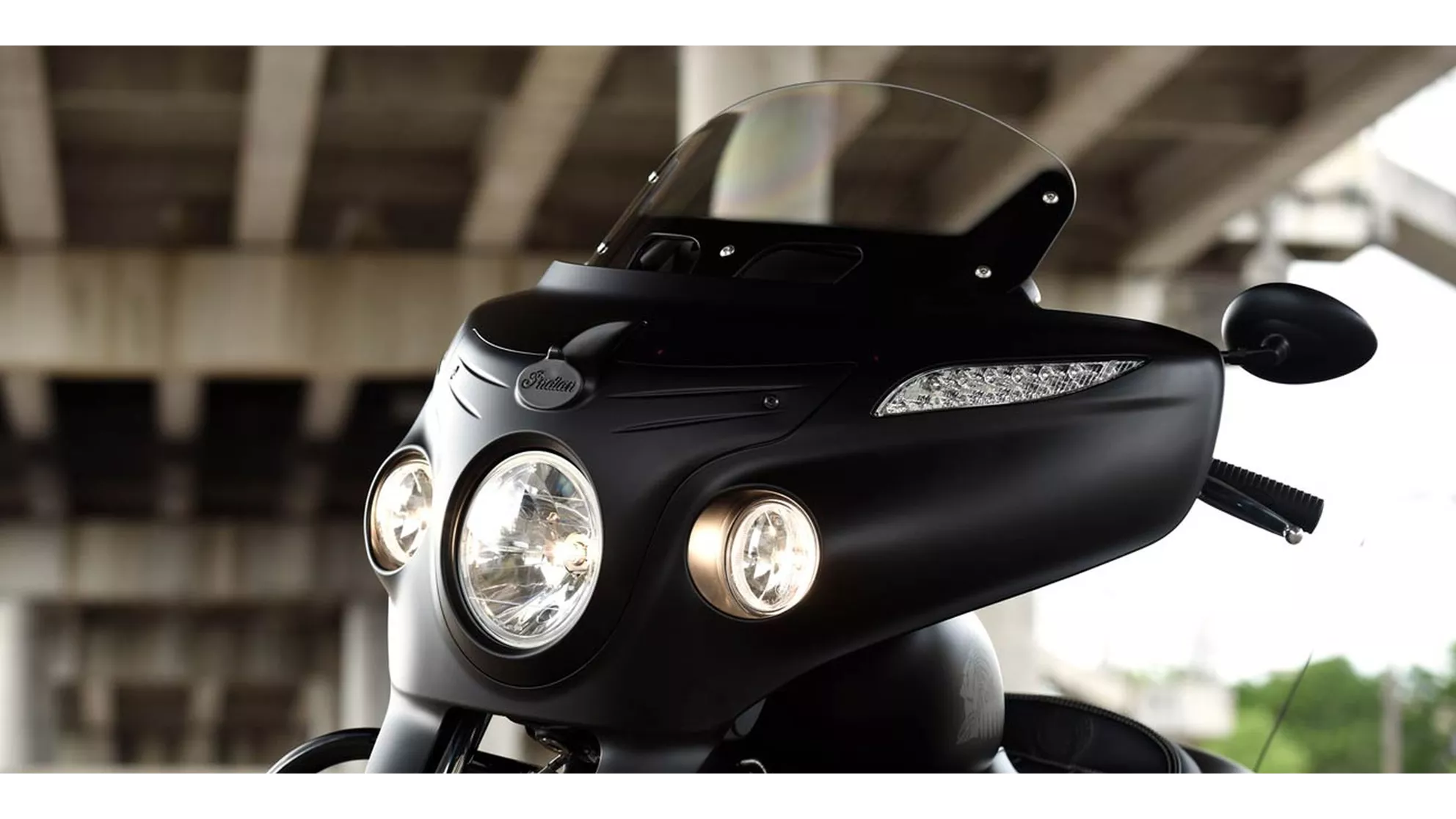 Indian Chieftain Dark Horse - Image 1 Indian Chieftain Dark Horse - Image 1