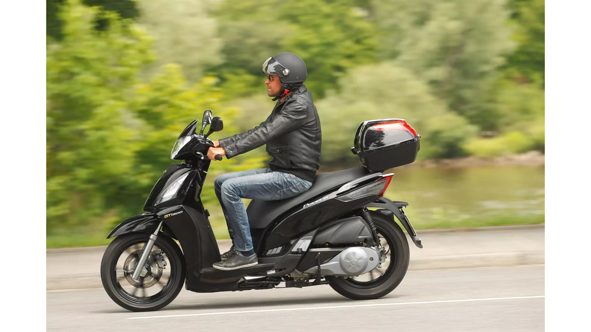 Kymco People GT 300i - Image 10 Kymco People GT 300i - Image 10