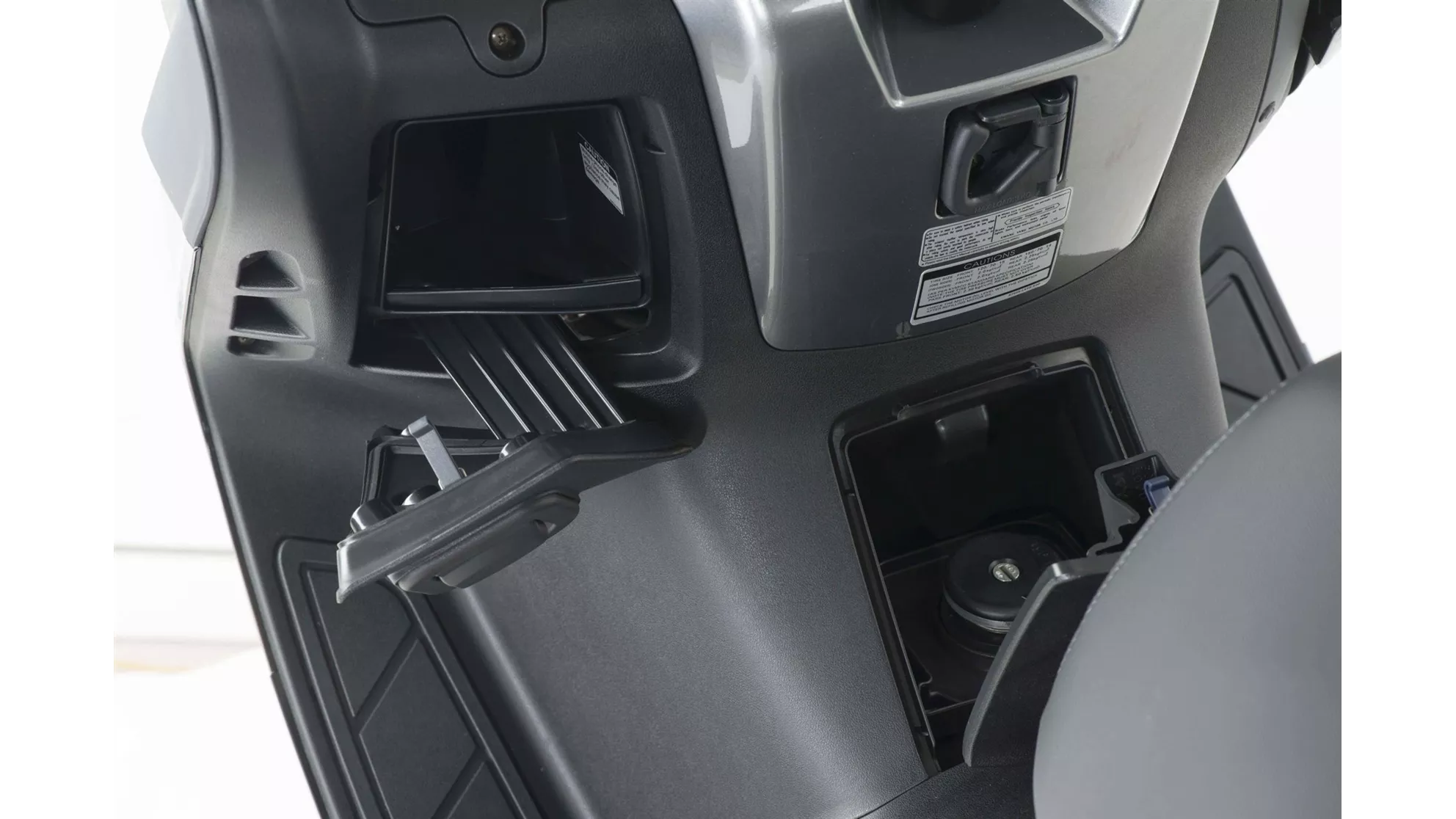 Kymco Xciting 400i ABS - Image 12 Kymco Xciting 400i ABS - Image 12