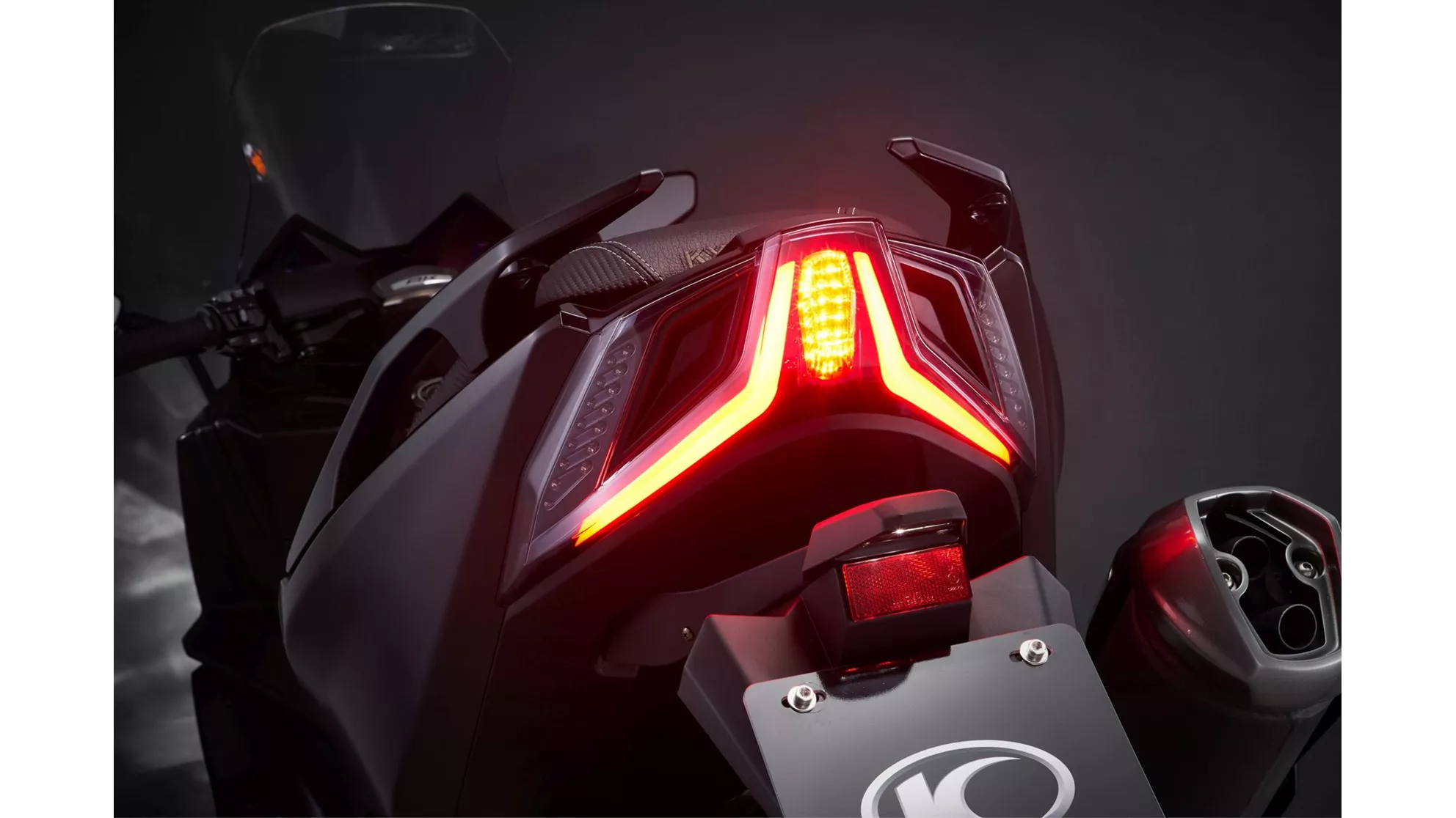 Kymco AK 550i ABS - Image 8 Kymco AK 550i ABS - Image 8