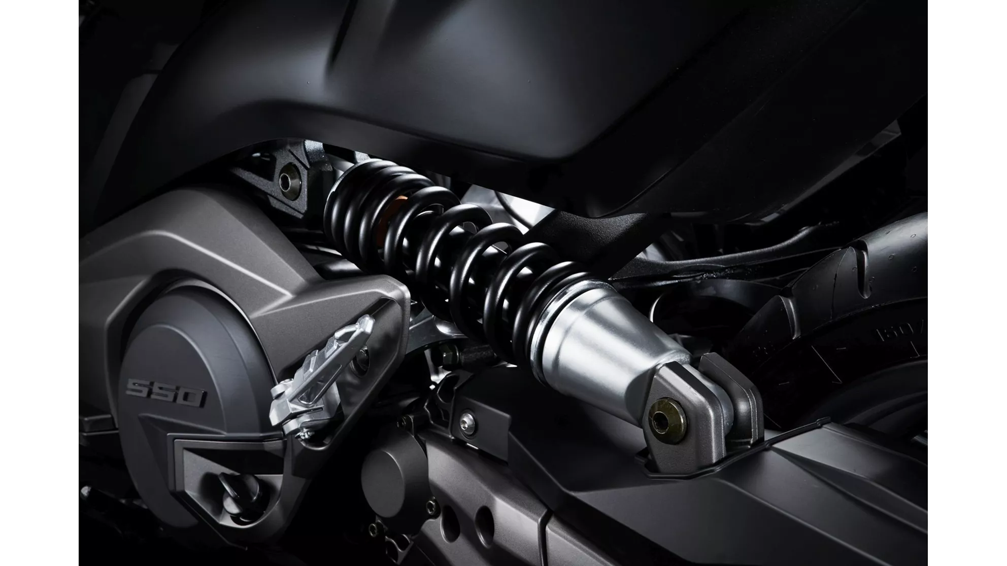 Kymco AK 550i ABS - Image 24 Kymco AK 550i ABS - Image 24