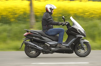 Kymco New Downtown 350i ABS 2019 - Bild 14 Kymco New Downtown 350i ABS 2019 - Bild 14
