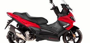 Malaguti Madison 300 2019 vs Suzuki Burgman 400 2021