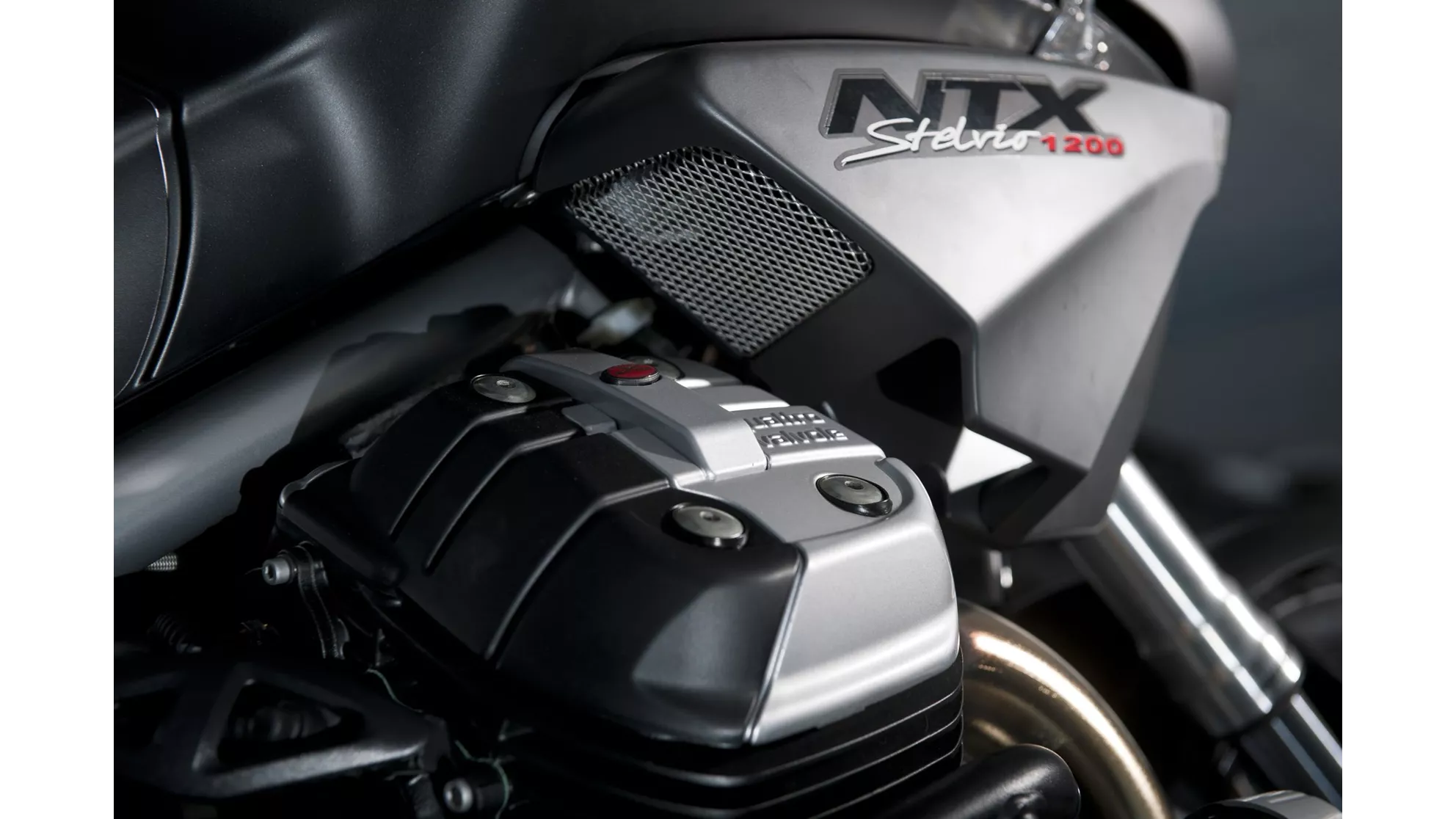 Moto Guzzi Stelvio 1200 8V NTX - Resim 9
