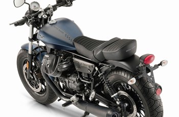 Moto Guzzi V9 Bobber 2019 - Bild 3