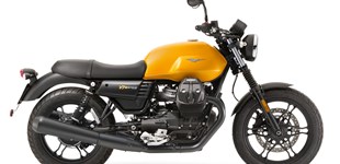 Moto Guzzi V7 III Stone 2019 vs Honda CBR650R 2022