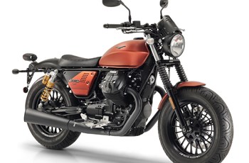 Moto Guzzi V9 Bobber Sport 2019 - Bild 2