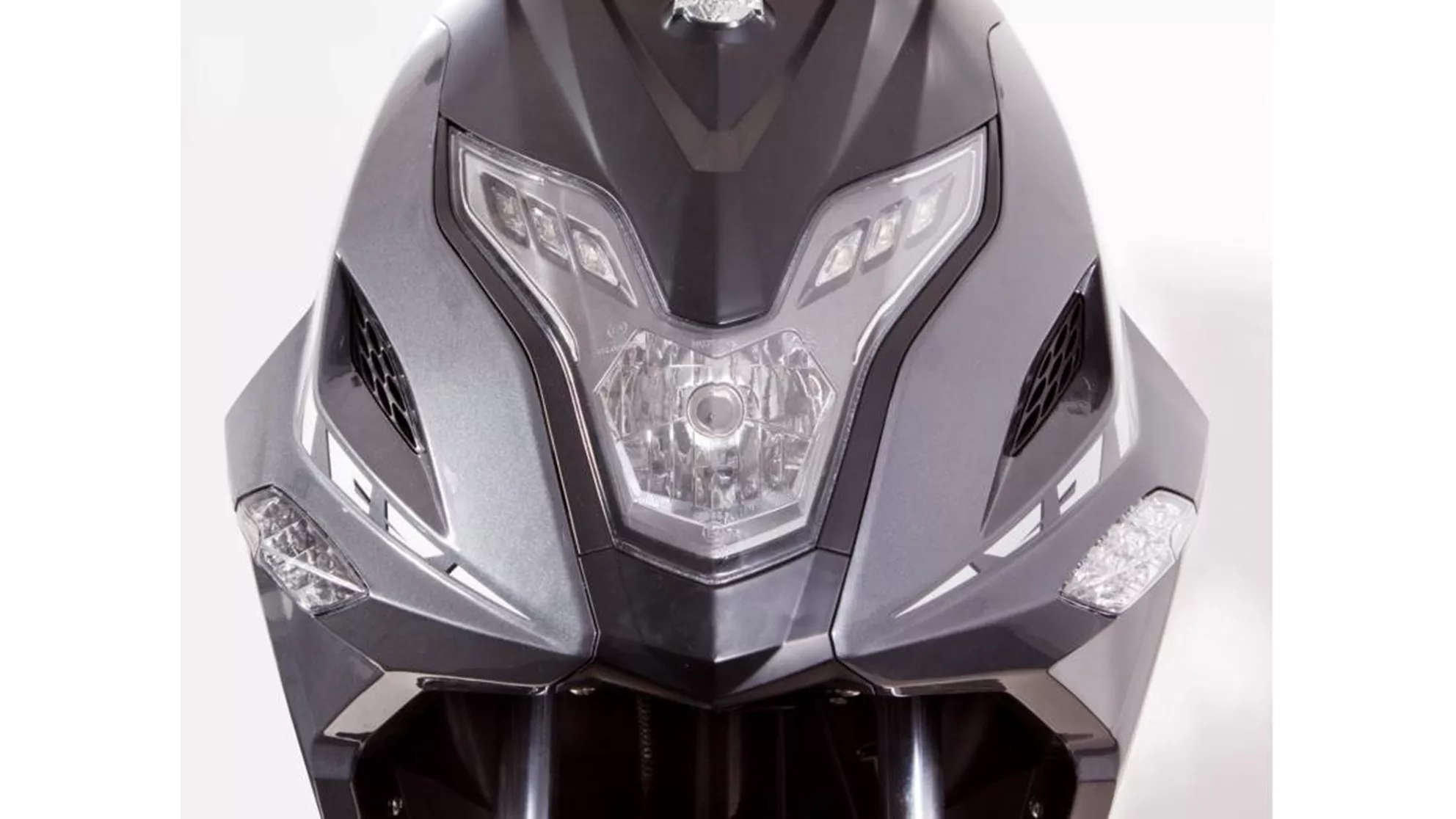 Motowell Crogen City 50 Ltd - Image 9 Motowell Crogen City 50 Ltd - Image 9