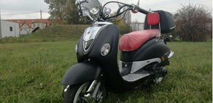Motowell Legatus 2019 vs Vespa Sprint 50 2T 2018