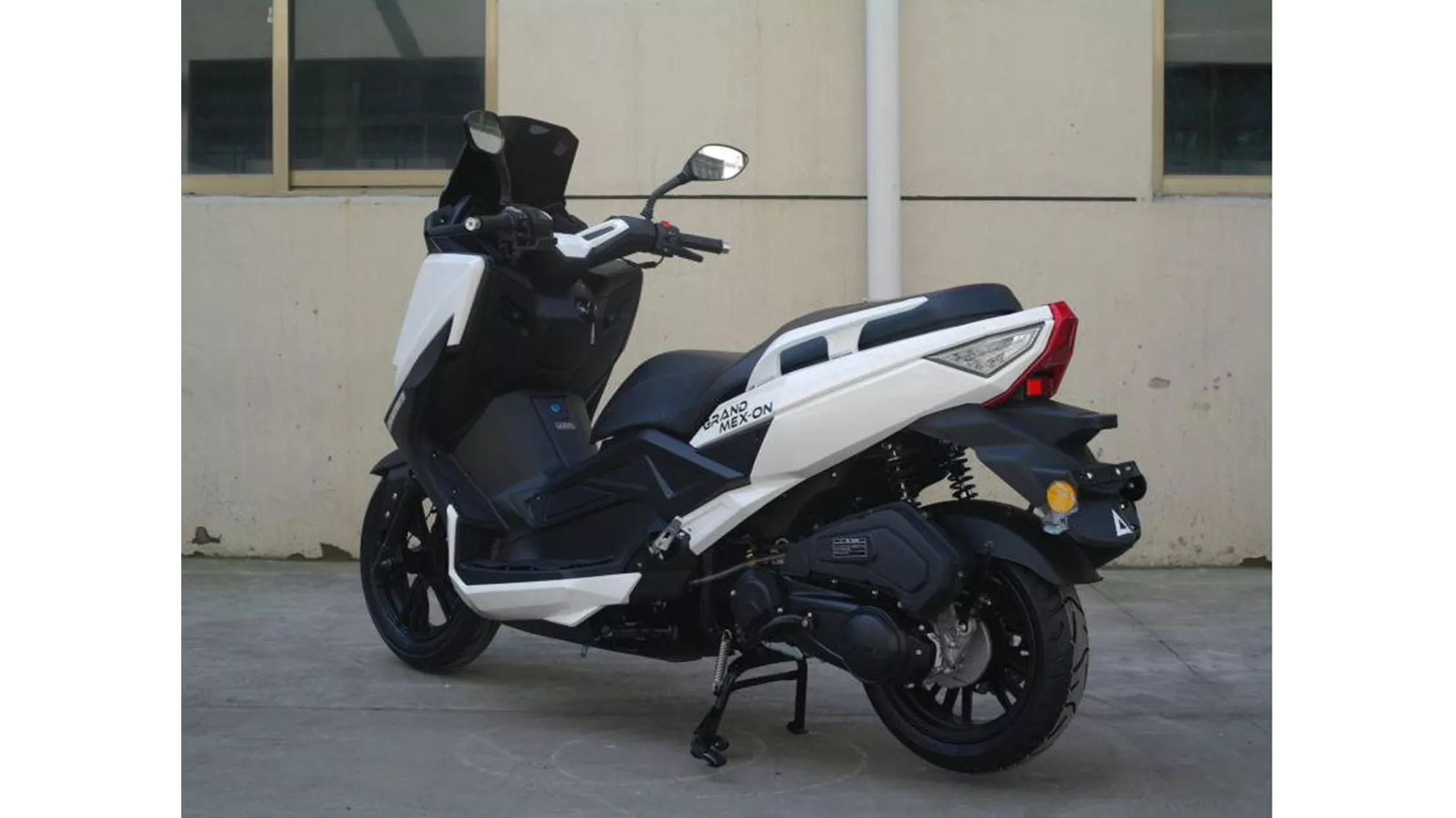 Motowell Grand Mexon - Image 3 Motowell Grand Mexon - Image 3
