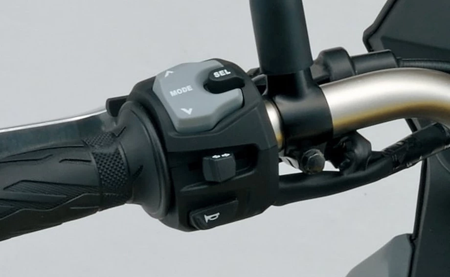 Suzuki V-Strom 650 Bild 14: Suzuki V-Strom 650