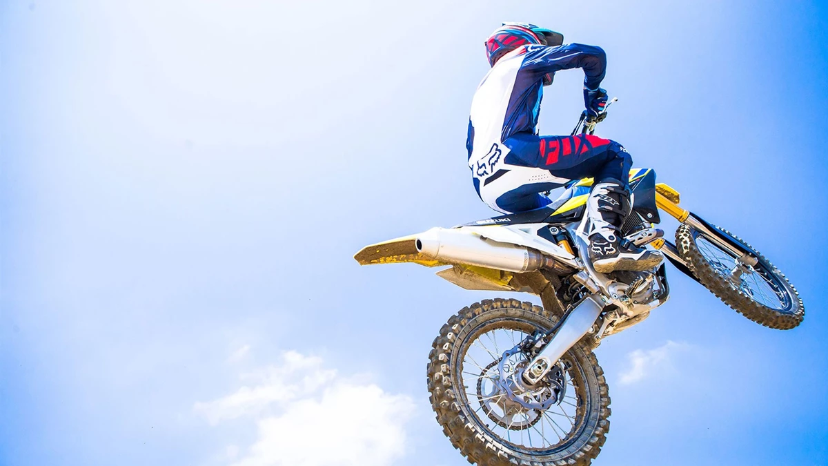 Suzuki RM-Z450 Bild 7: Suzuki RM-Z450