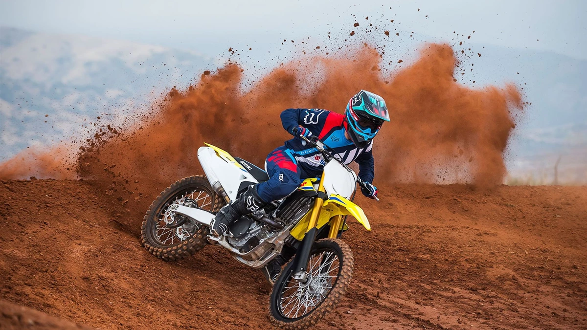 Suzuki RM-Z450 Bild 11: Suzuki RM-Z450