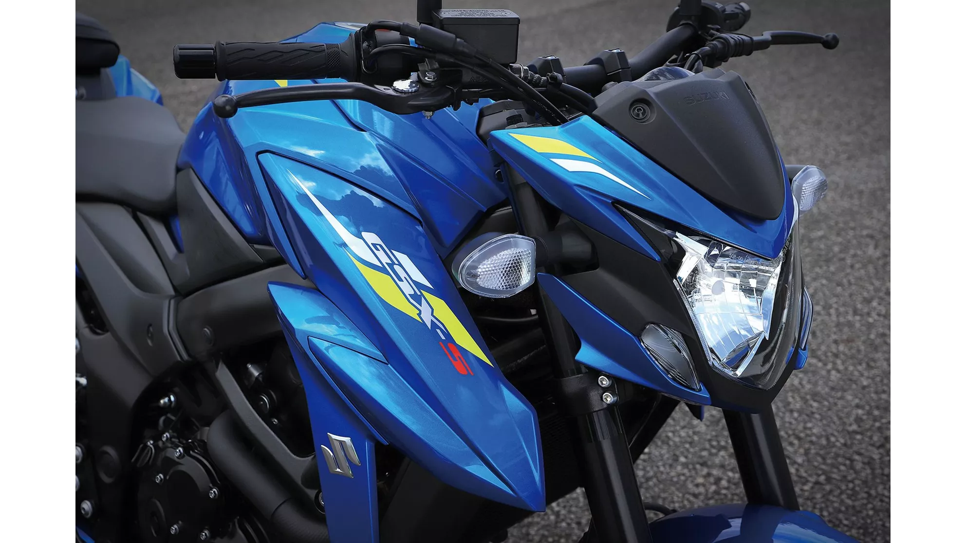 Suzuki GSX-S750 - Image 8 Suzuki GSX-S750 - Image 8