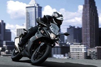 Suzuki GSX250R 2019 - Bild 19 Suzuki GSX250R 2019 - Bild 19