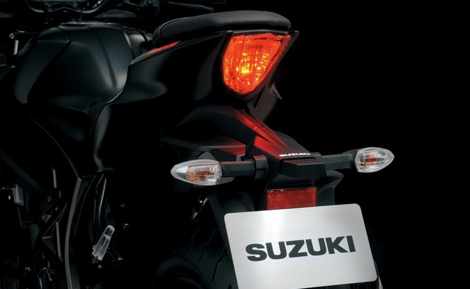 Suzuki GSX-S125 Bild 10: Suzuki GSX-S125
