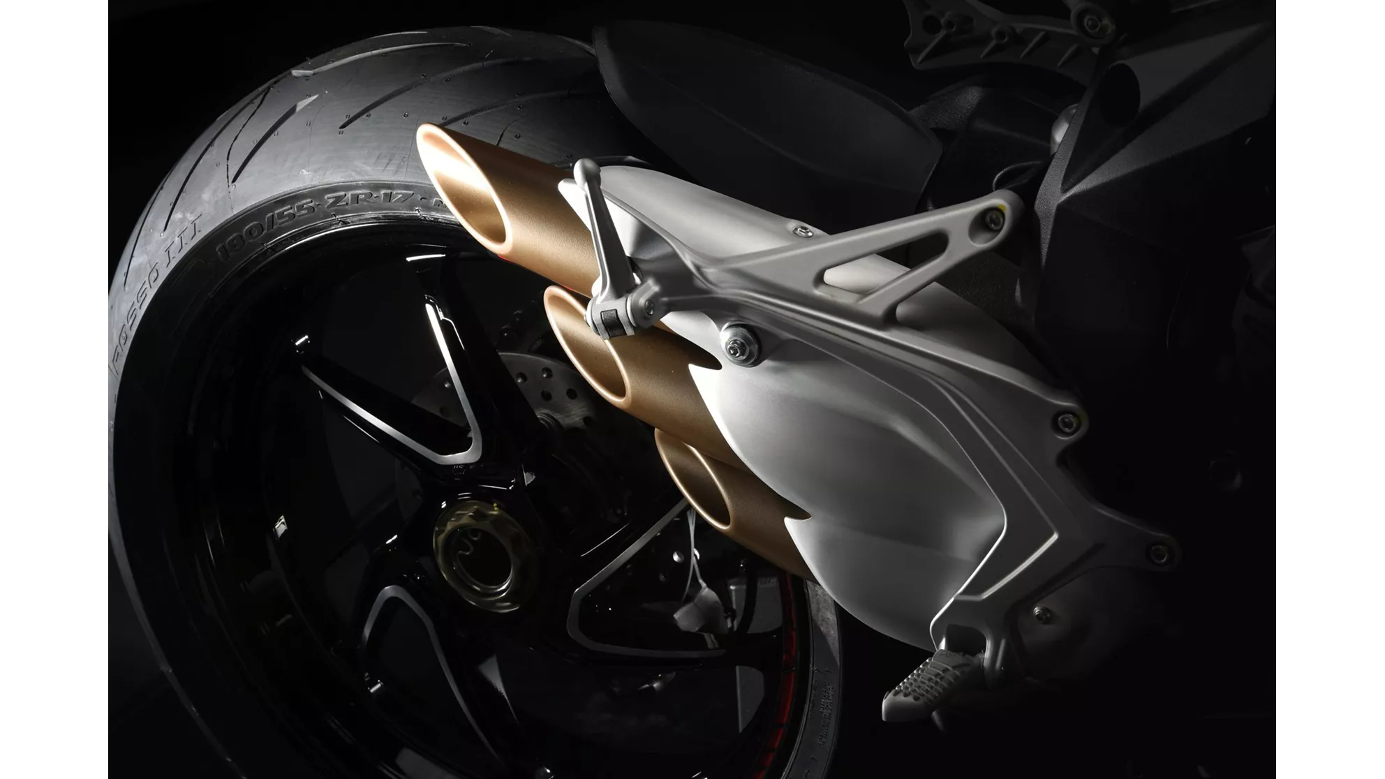 MV Agusta Brutale 800 RR - Image 10 MV Agusta Brutale 800 RR - Image 10