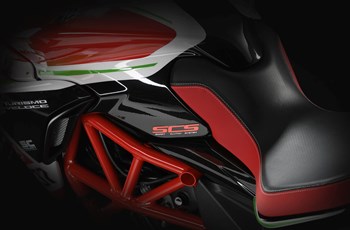 MV Agusta Turismo Veloce 800 RC 2019 - Bild 12