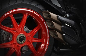 MV Agusta Turismo Veloce 800 RC 2019 - Bild 15