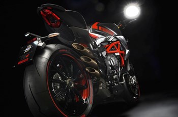 MV Agusta Brutale 800 RR Pirelli 2019 - Bild 8