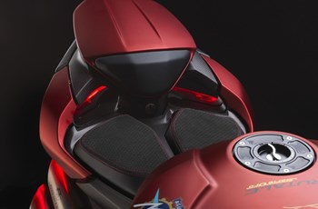MV Agusta Brutale 1000 2019 - Bild 4